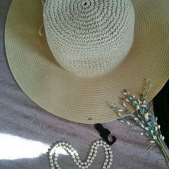 Gifted👒 FUN FLOPPY SUN HAT 👒 - Picture 3 of 8